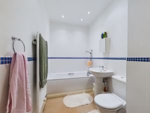BATHROOM- click for photo gallery
